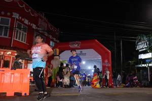 BIB: 674
                            <button type="button" onclick="openModal(26258611)" class="btn btn-primary btn-sm float-right btn-popup" data-toggle="modal" data-target=".modal-high-quality">
                        <i class="fas fa-shopping-cart"></i> Add to Cart
                    </button>
                                            <button type="button" onclick="isThisMe(26258611, true)" class="btn btn-success btn-sm float-right btn-popup btn-isme hidden" data-toggle="tooltip" data-placement="bottom" title="นี่คือรูปของคุณใช่ไหม คลิกที่นี่เพื่อเอาเข้าอัลบั้ม">
                        <i class="fas fa-plus"></i> Add to album
                    </button>
                    <button type="button" onclick="isThisMe(26258611, false)" class="btn btn-warning btn-sm float-right btn-popup btn-isnotme hidden">
                        <i class="fas fa-ban"></i> Remove from album
                    </button>